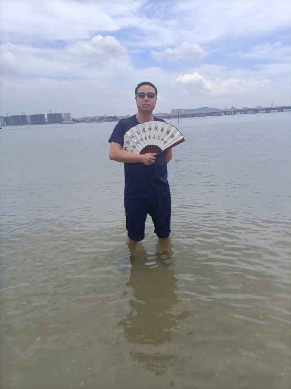 浪迹天涯的第一张照片--厦门残疾人相亲网